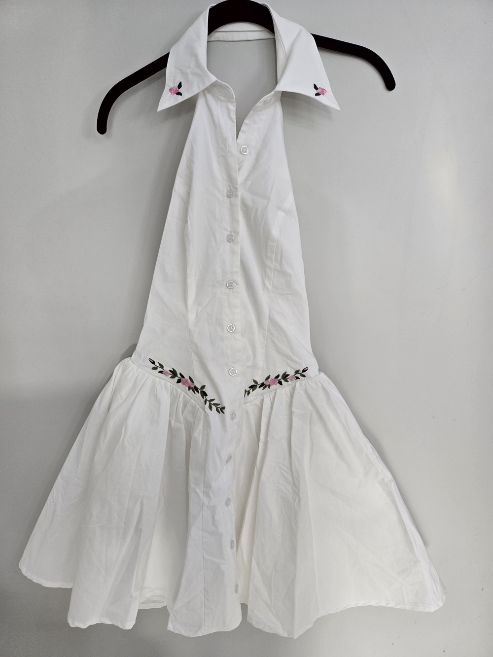 Miss Circle White Embroidered Collared Halter Drop Waist Mini Dress